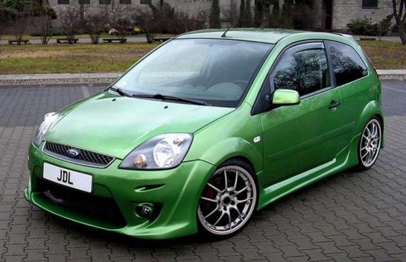 The bodykit i would get on a Fiesta (in black though)